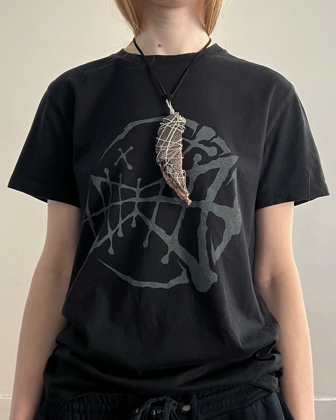 RAAGGGEEEE Caged Shell Necklace 001