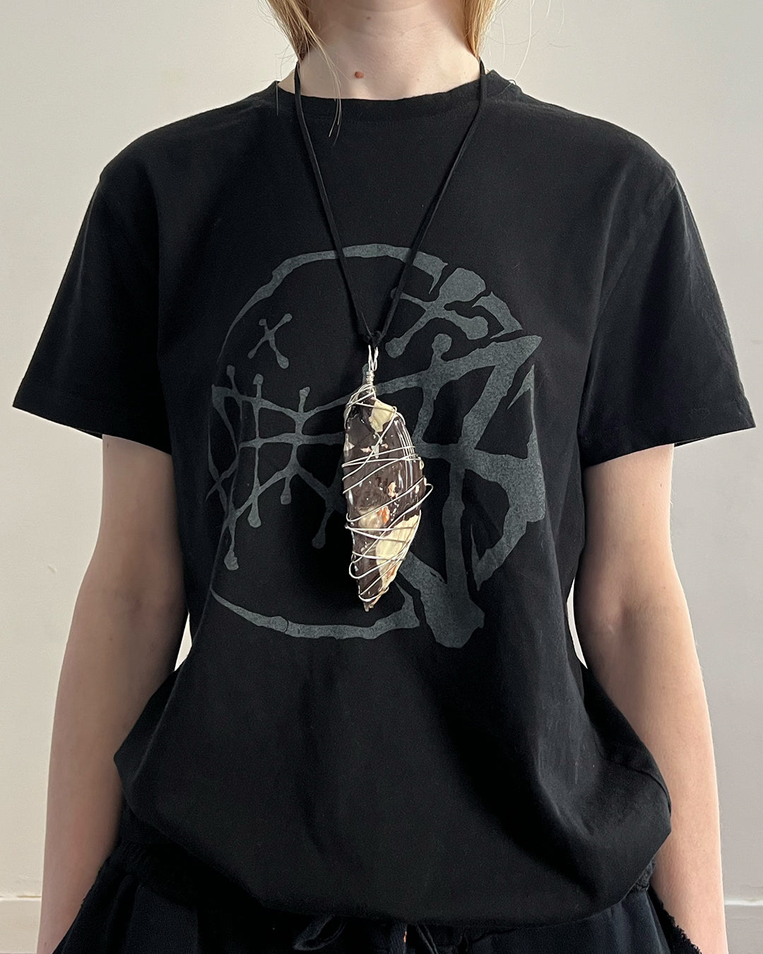 RAAGGGEEEE Caged Shell Necklace 006